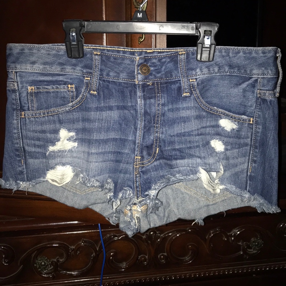 Reposh hollister shorts size 9